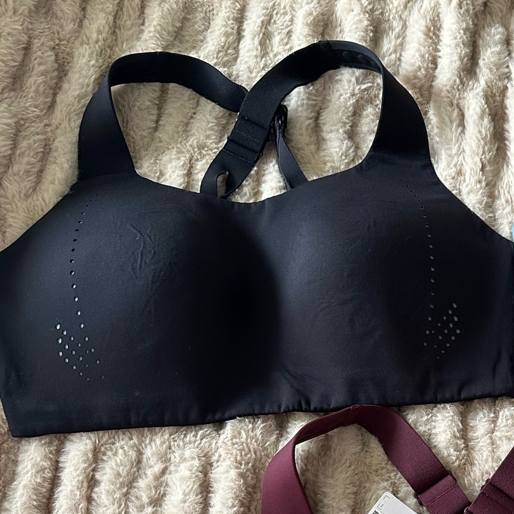 Lululemon air support sports bra